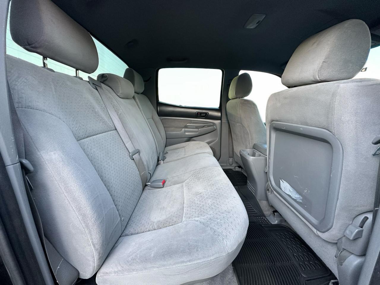 Toyota Tacoma PreRunner Double Cab V6 Auto 2WD 2006