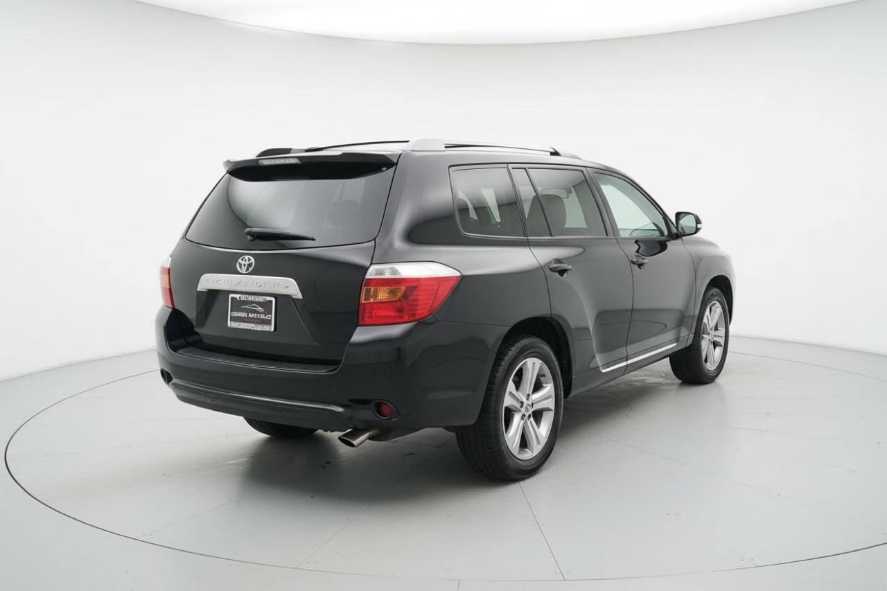Toyota Highlander Sport 2WD 2010