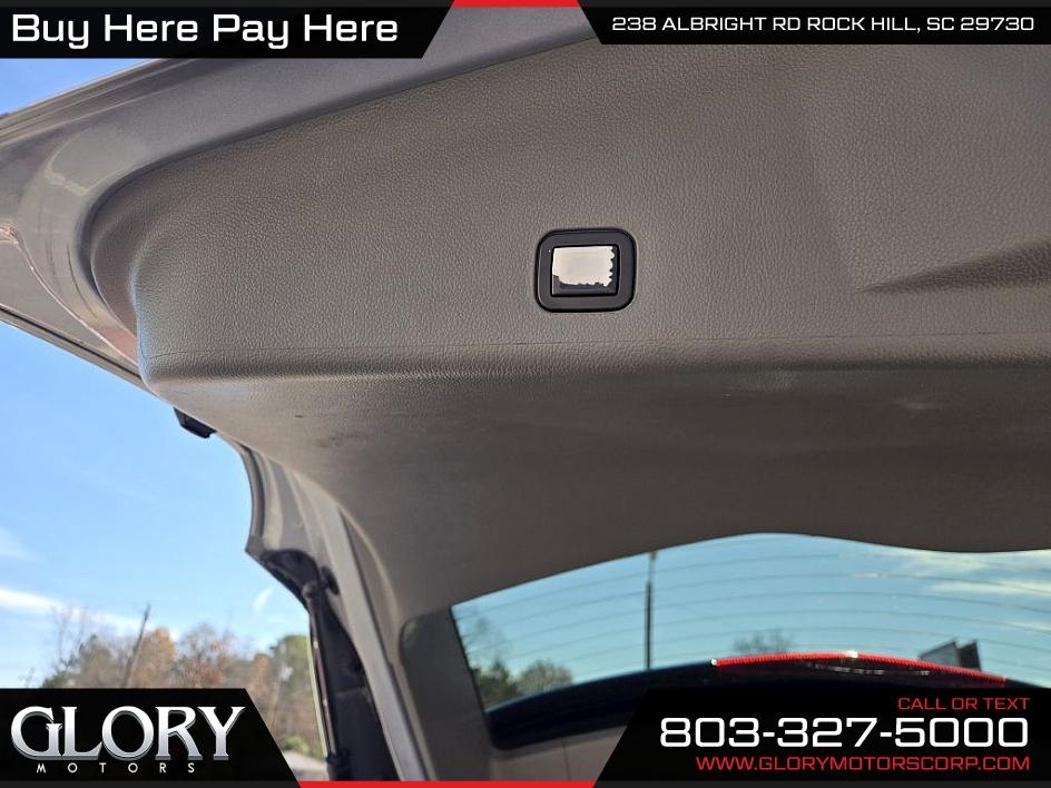 Cadillac SRX FWD 4dr Performance Collection 2011