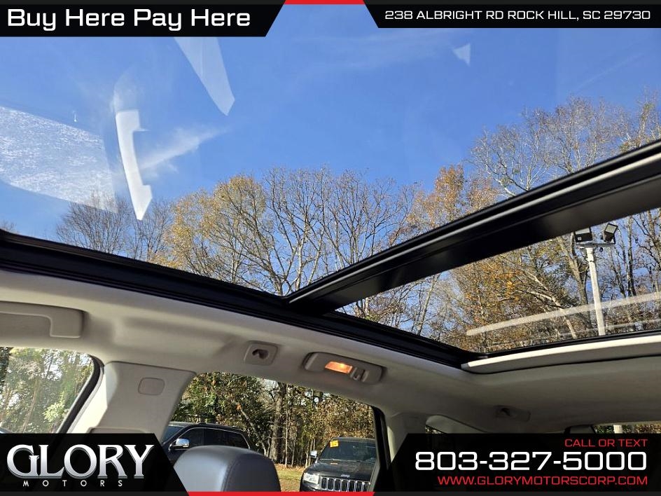 Cadillac SRX FWD 4dr Performance Collection 2011