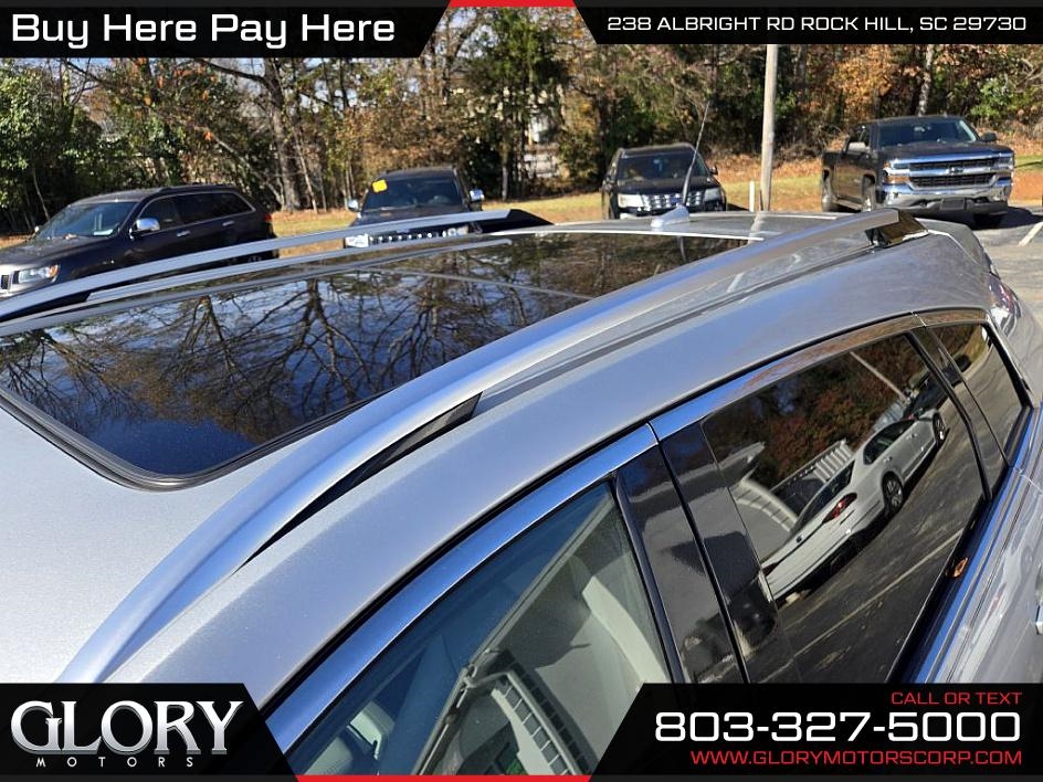 Cadillac SRX FWD 4dr Performance Collection 2011