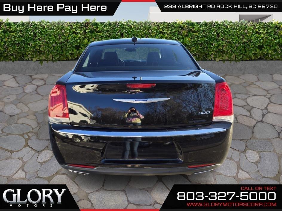 Chrysler 300 Limited RWD 2019
