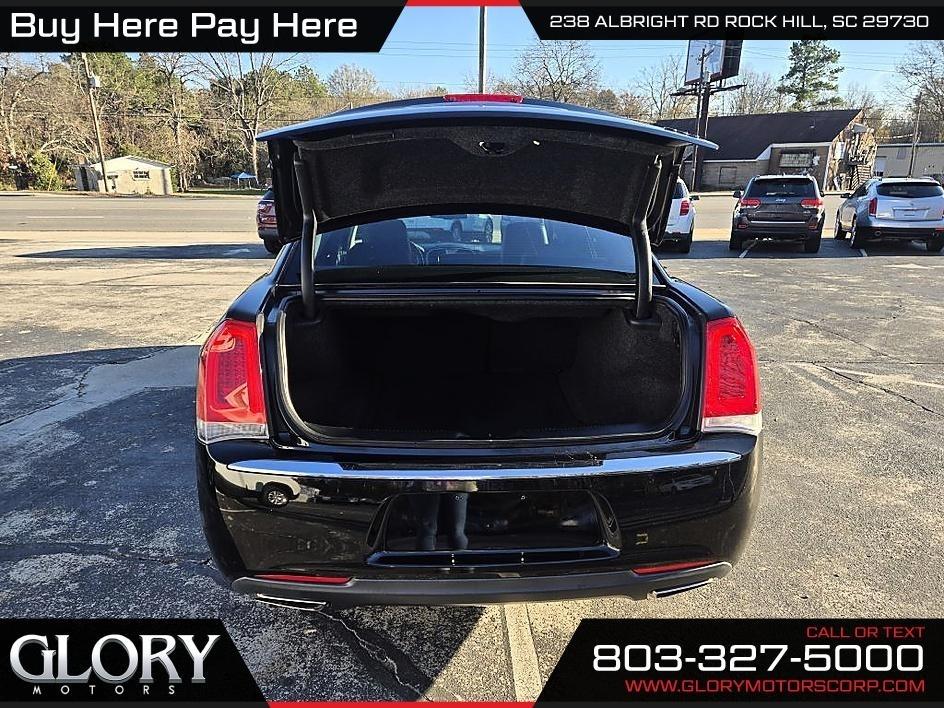 Chrysler 300 Limited RWD 2019