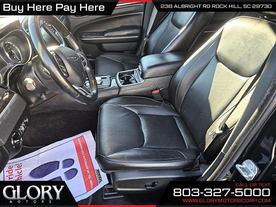 Chrysler 300 Limited RWD 2019