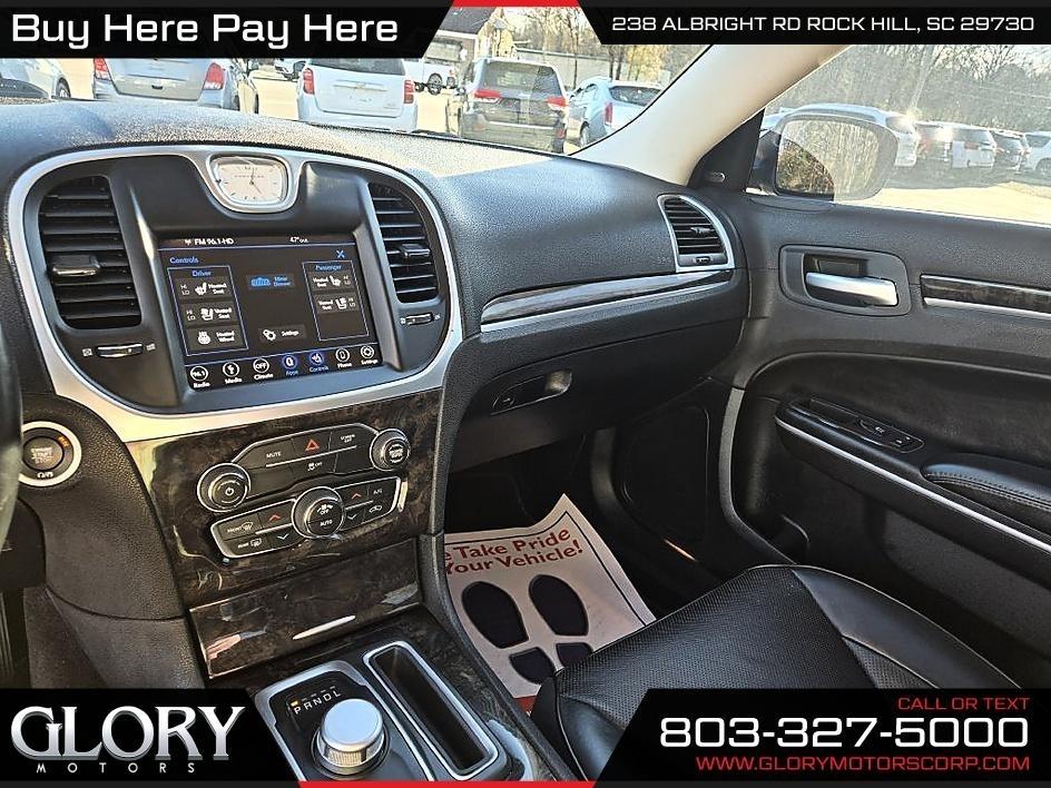 Chrysler 300 Limited RWD 2019