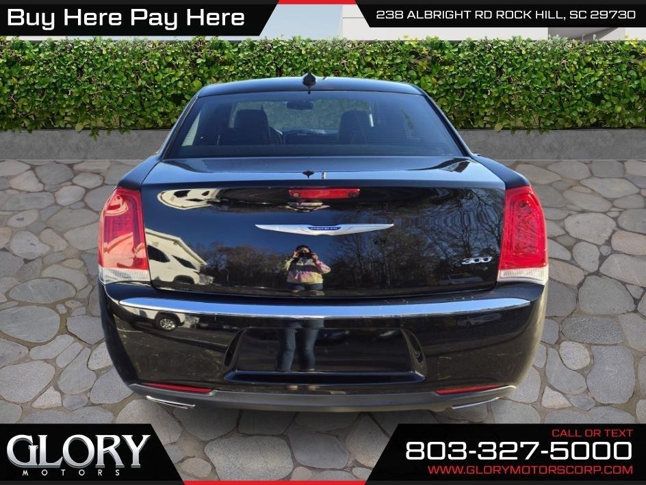Chrysler 300 Limited RWD 2019