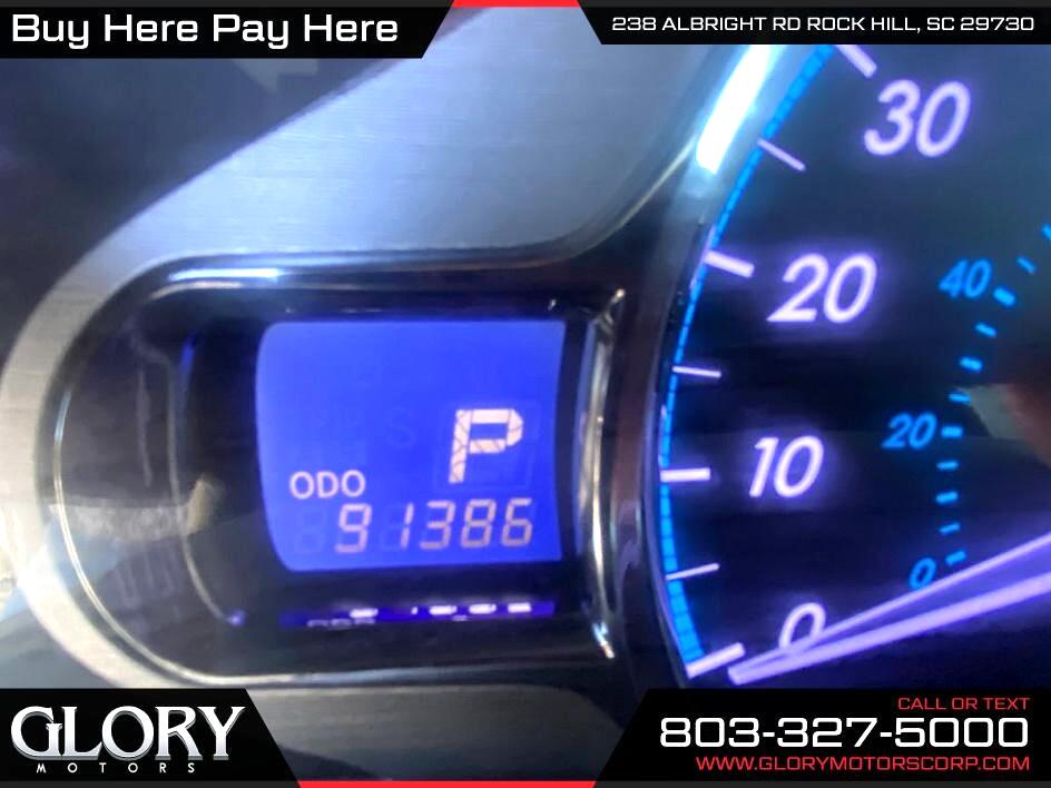 Toyota Sienna 5dr 7-Pass Van V6 XLE AAS FWD (Natl) 2013