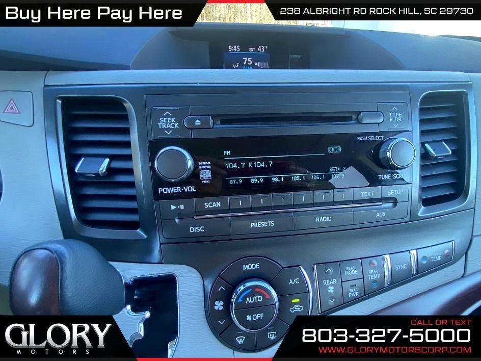 Toyota Sienna 5dr 7-Pass Van V6 XLE AAS FWD (Natl) 2013