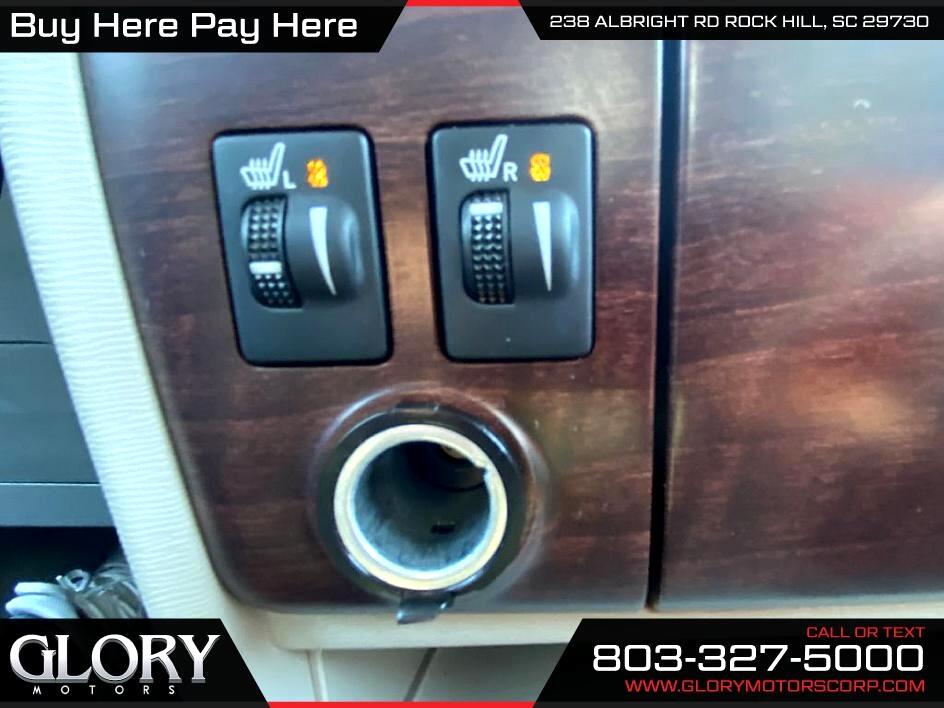 Toyota Sienna 5dr 7-Pass Van V6 XLE AAS FWD (Natl) 2013