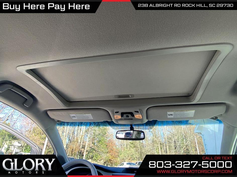 Toyota Sienna 5dr 7-Pass Van V6 XLE AAS FWD (Natl) 2013