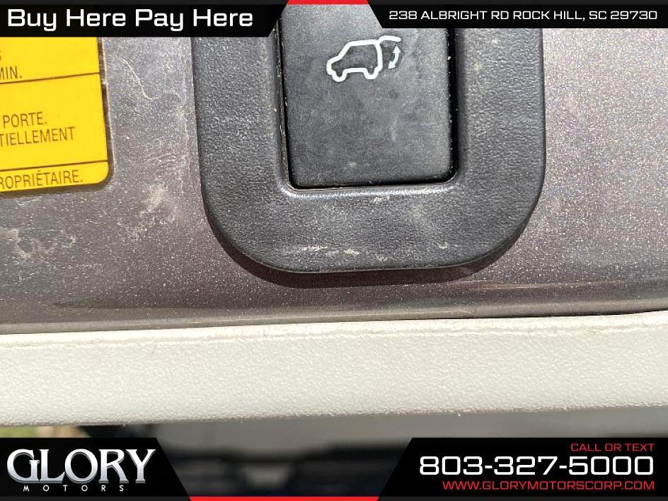 Toyota Sienna 5dr 7-Pass Van V6 XLE AAS FWD (Natl) 2013