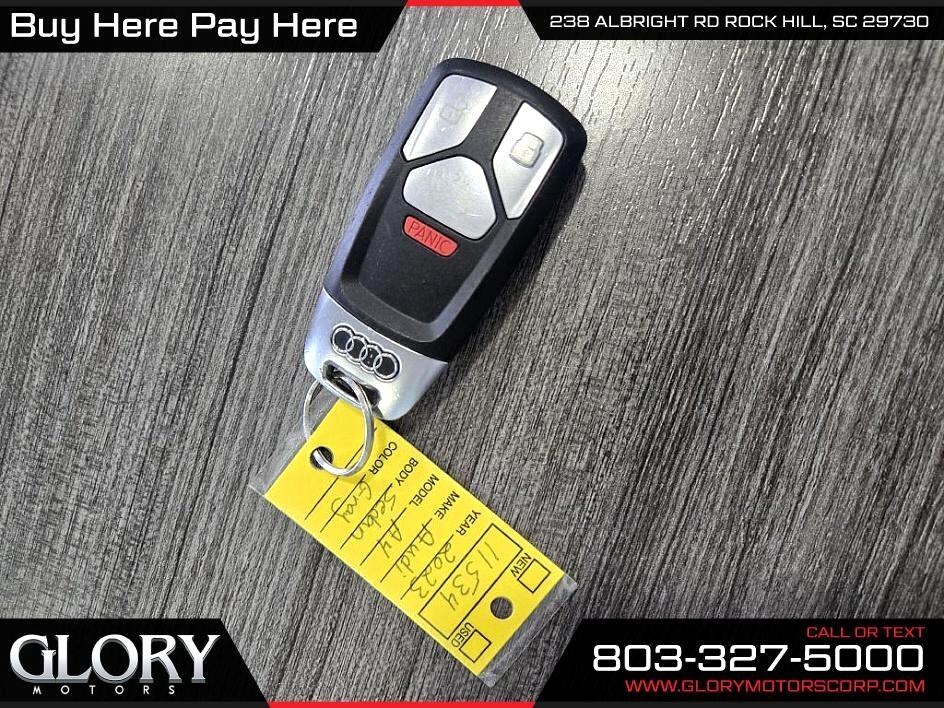 Audi A4 Sedan S line Premium Plus 45 TFSI quattro 2023