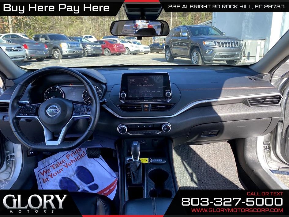 Nissan Altima 2.5 SR Sedan 2021