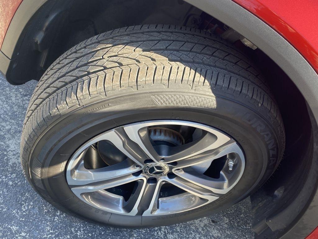 Mercedes-Benz GLC GLC 300 4MATIC SUV 2019