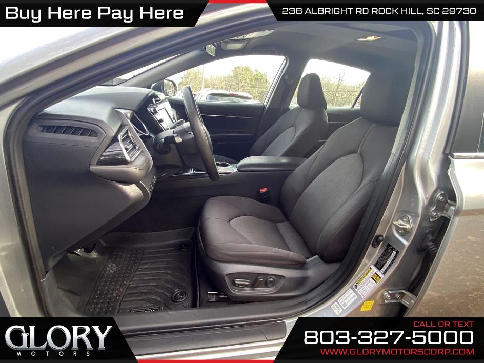 Toyota Camry XLE Auto (Natl) 2019