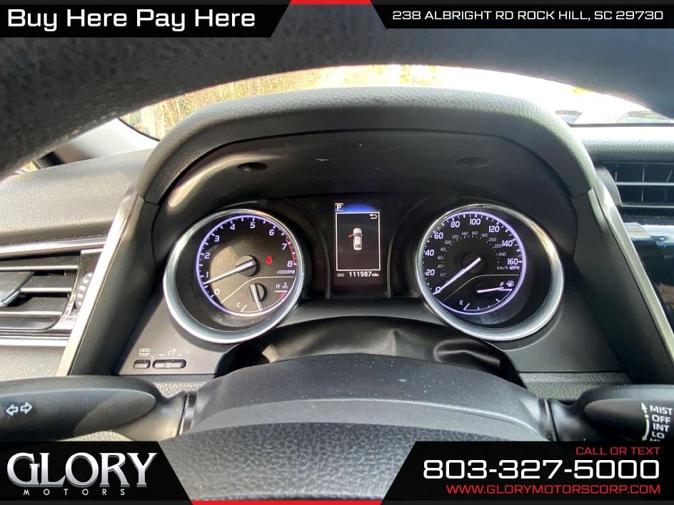 Toyota Camry XLE Auto (Natl) 2019