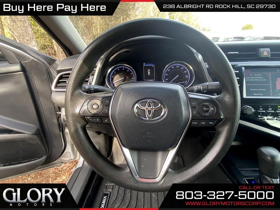 Toyota Camry XLE Auto (Natl) 2019