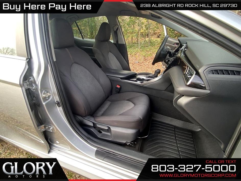 Toyota Camry XLE Auto (Natl) 2019