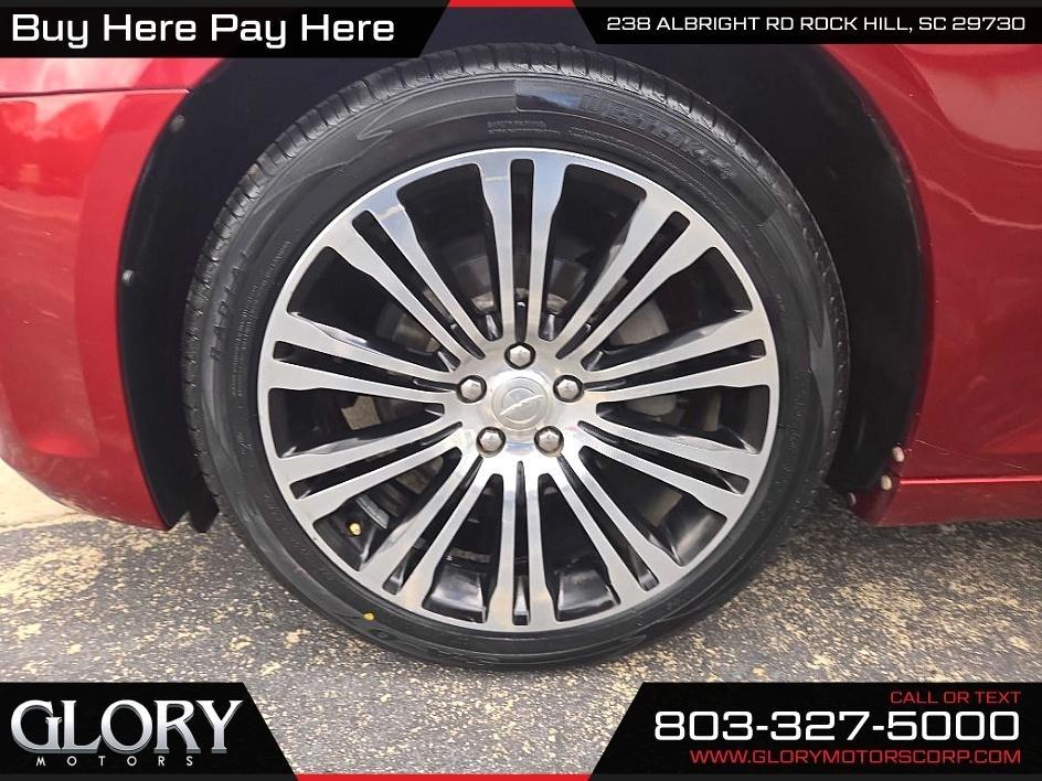 Chrysler 300 4dr Sdn 300S RWD 2013