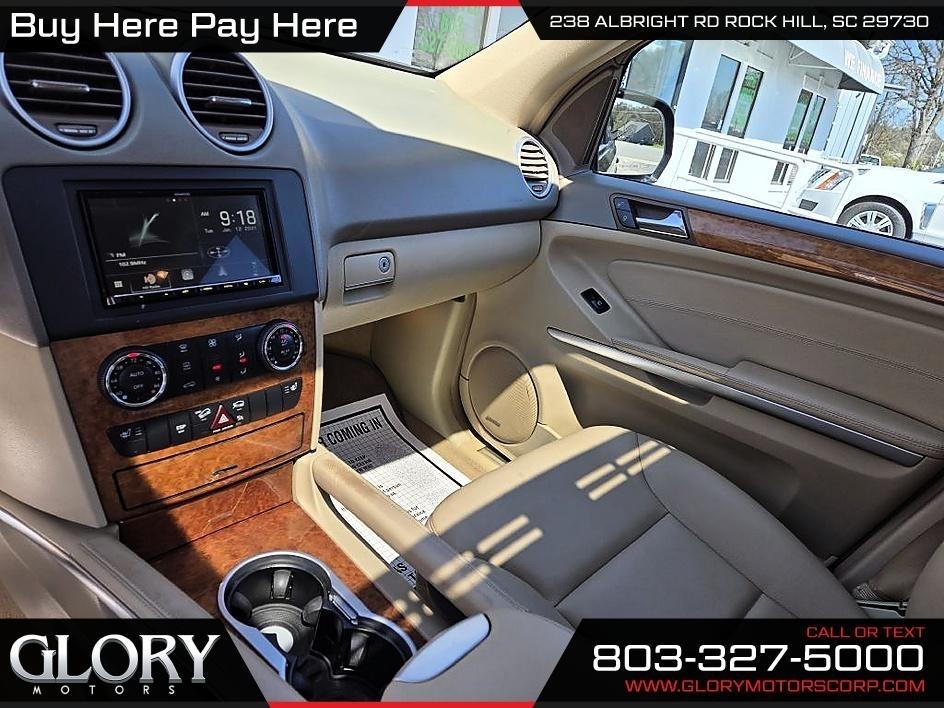 Mercedes-Benz M-Class 4MATIC 4dr 3.5L 2009