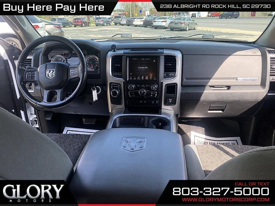 RAM 1500 2WD Quad Cab 140.5" Big Horn 2016