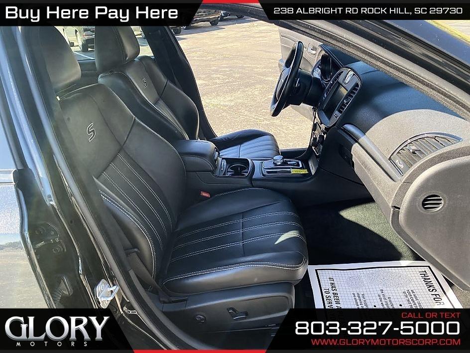 Chrysler 300 4dr Sdn 300S RWD 2015