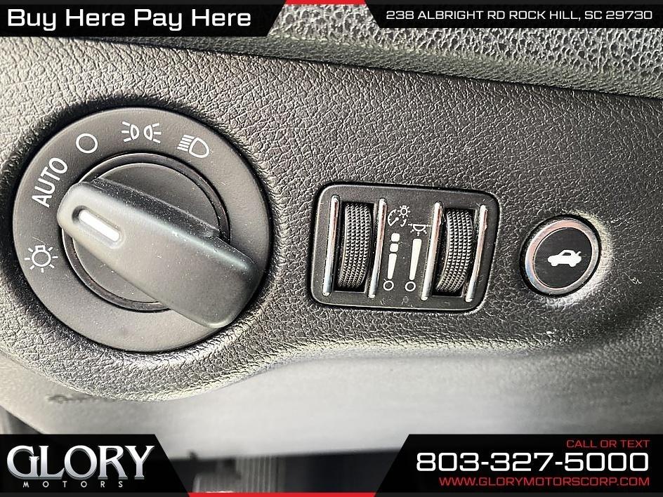 Dodge Charger SXT RWD 2019