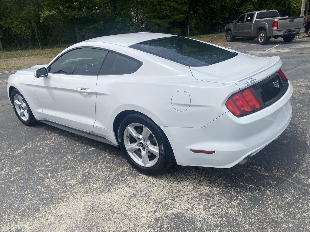 Ford Mustang 2dr Fastback EcoBoost 2015