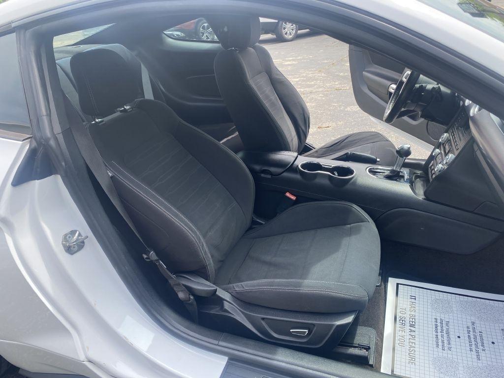 Ford Mustang 2dr Fastback EcoBoost 2015
