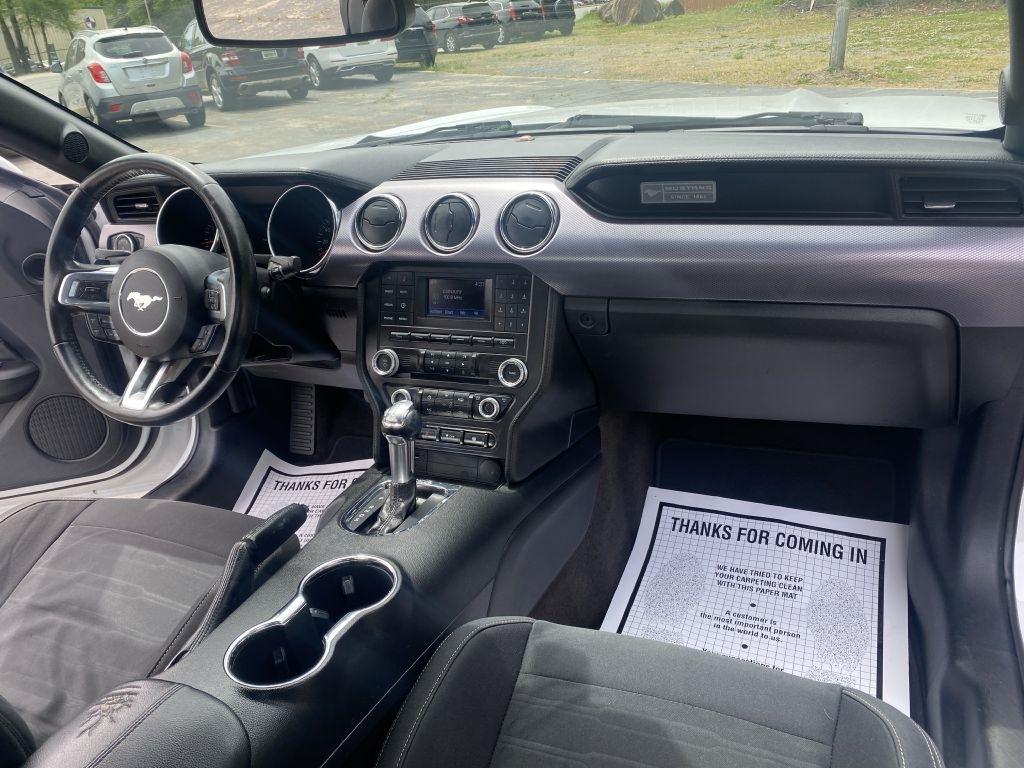Ford Mustang 2dr Fastback EcoBoost 2015