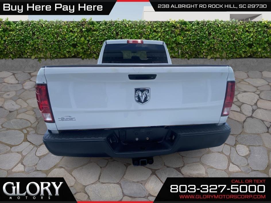 RAM 1500 Tradesman 4x2 Quad Cab 6'4" Box 2017