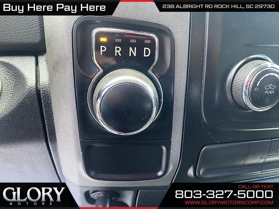 RAM 1500 Tradesman 4x2 Quad Cab 6'4" Box 2017