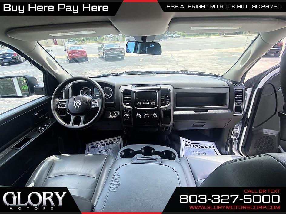 RAM 1500 Tradesman 4x2 Quad Cab 6'4" Box 2017