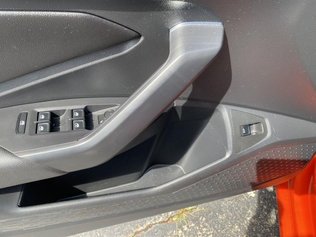 Volkswagen Jetta R-Line Auto w/SULEV 2019