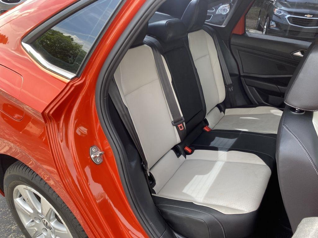 Volkswagen Jetta R-Line Auto w/SULEV 2019