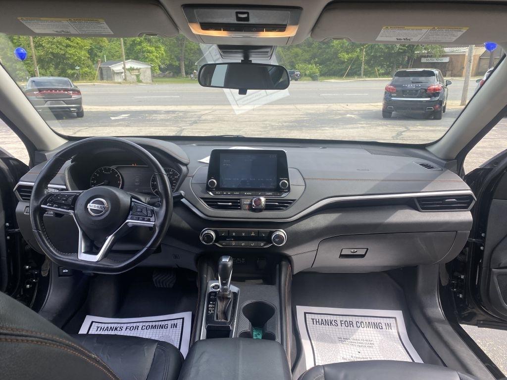 Nissan Altima 2.5 SR Sedan 2020