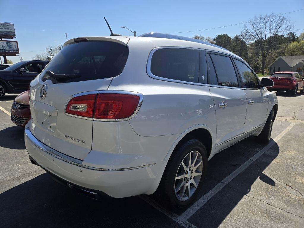 Buick Enclave FWD 4dr Leather 2016