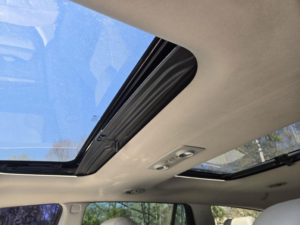 Buick Enclave FWD 4dr Leather 2016