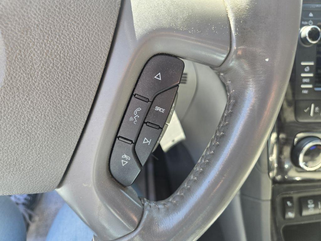 Buick Enclave FWD 4dr Leather 2016