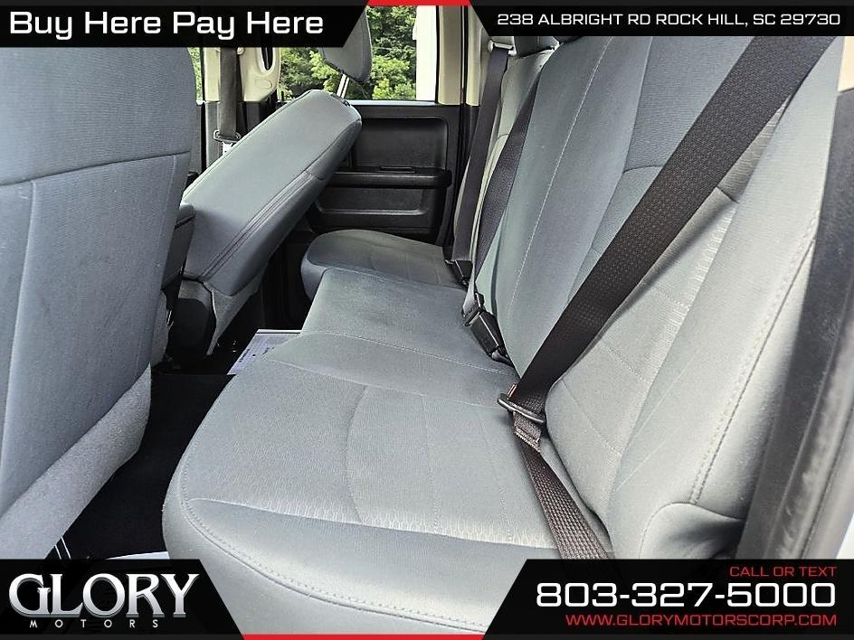 RAM 1500 Express 4x4 Quad Cab 6'4" Box 2017