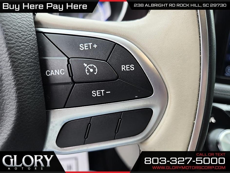 Chrysler Pacifica Limited FWD 2017