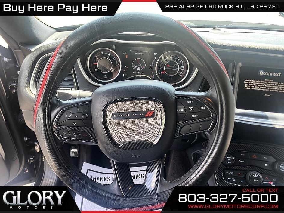 Dodge Challenger 2dr Cpe SXT Plus 2016