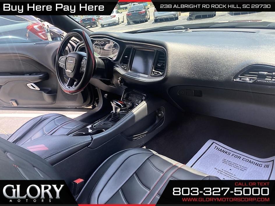 Dodge Challenger 2dr Cpe SXT Plus 2016