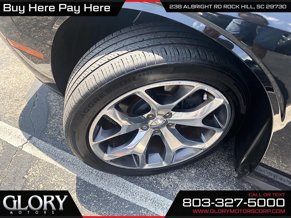 Dodge Challenger 2dr Cpe SXT Plus 2016