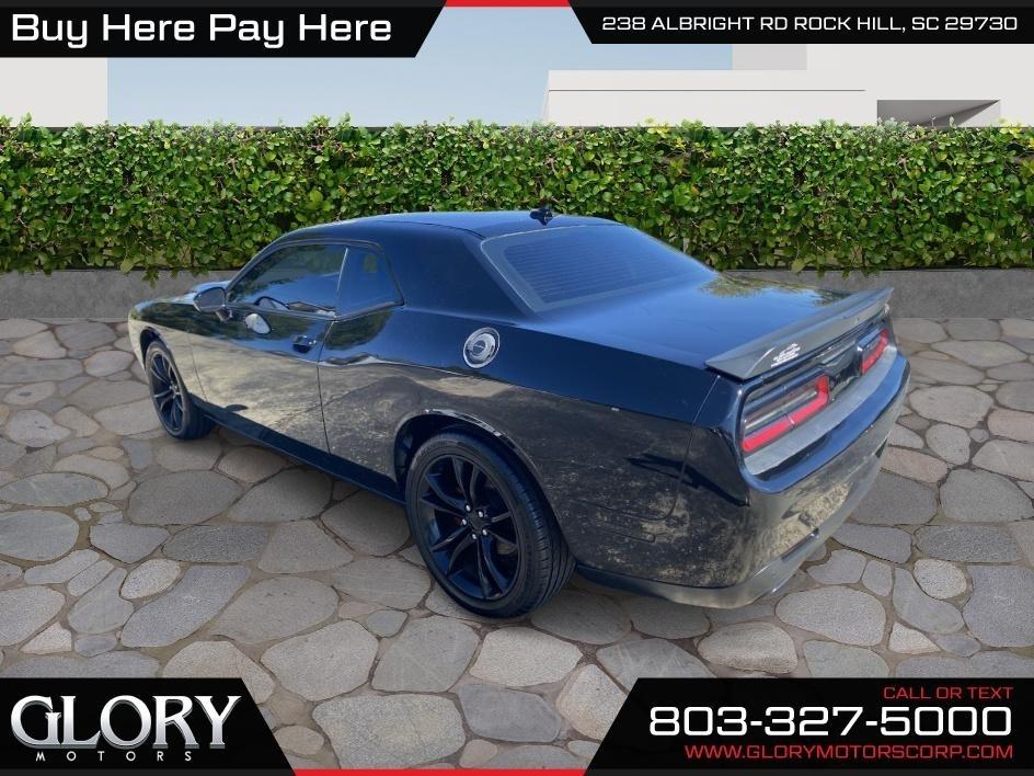 Dodge Challenger 2dr Cpe SXT Plus 2016