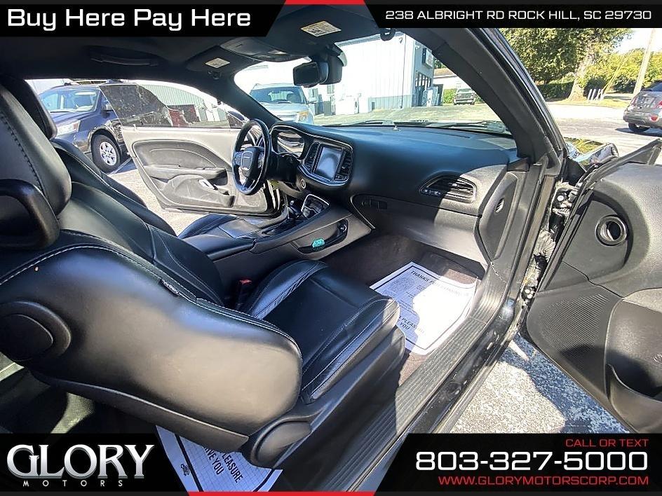 Dodge Challenger 2dr Cpe SXT Plus 2016