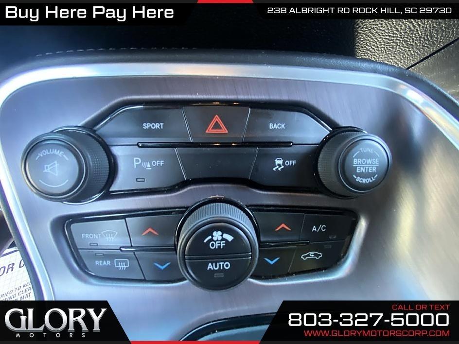 Dodge Challenger 2dr Cpe SXT Plus 2016