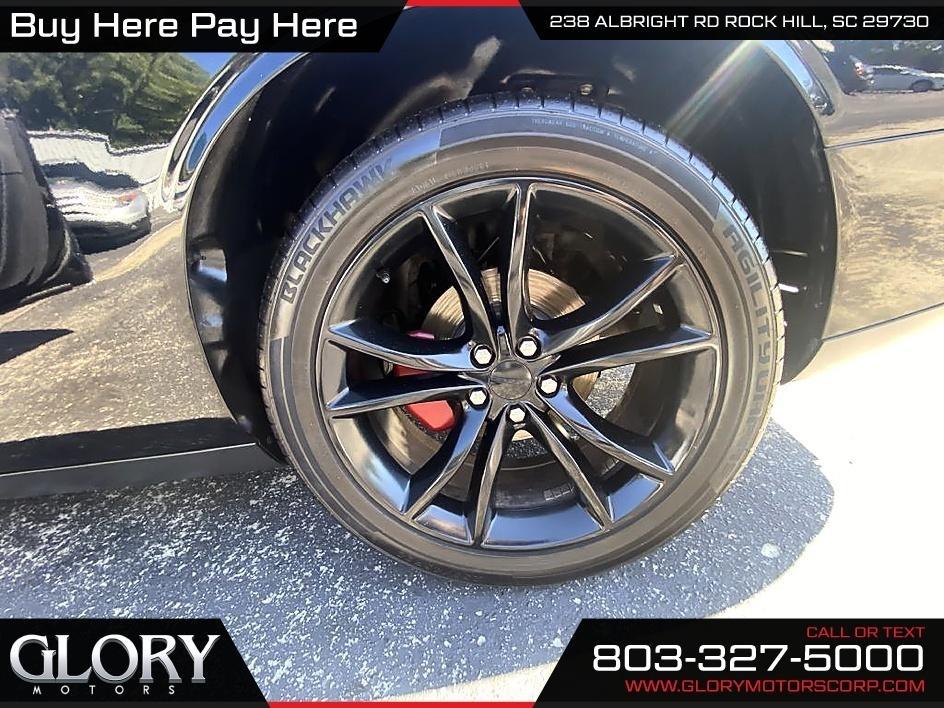 Dodge Challenger 2dr Cpe SXT Plus 2016