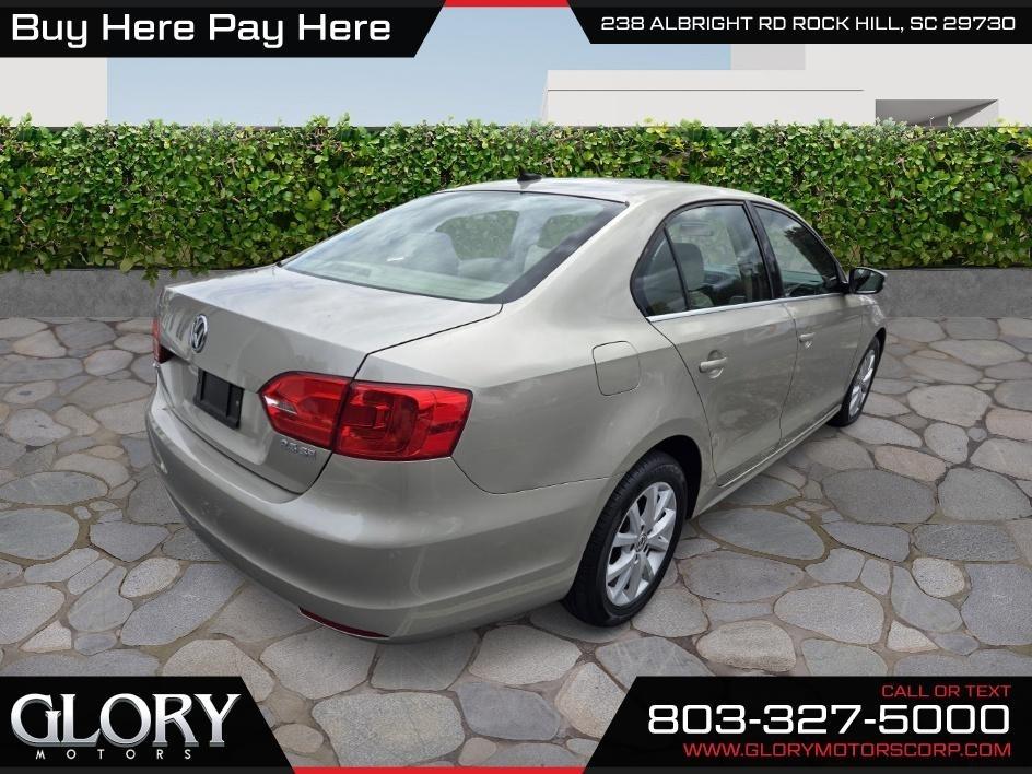 Volkswagen Jetta Sedan 4dr Auto SE 2013