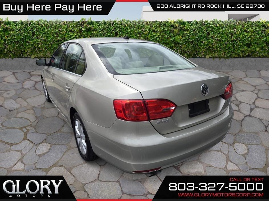 Volkswagen Jetta Sedan 4dr Auto SE 2013